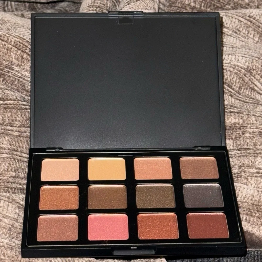 MORPHE- 12S Soul Of Summer 12-Shade Eye Shadow Palette NIB